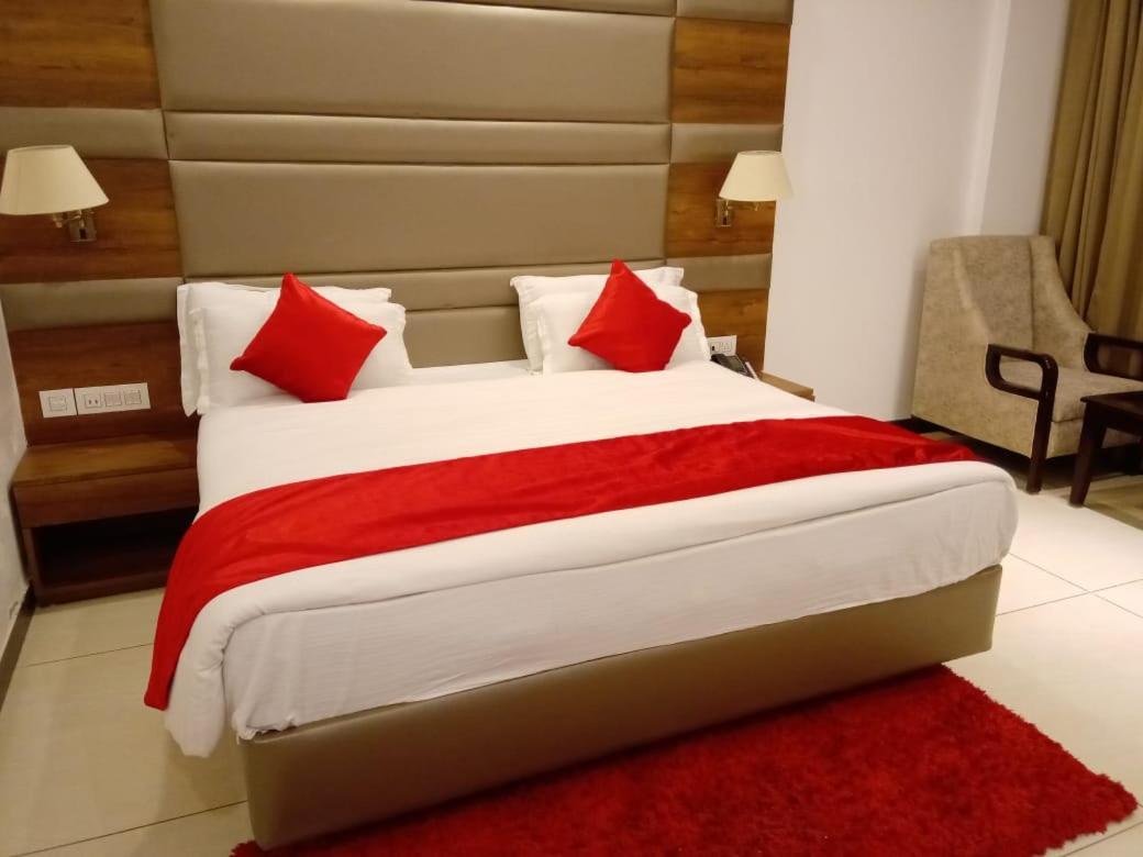 Hotel Green Orchid Udhampur Zewnętrze zdjęcie